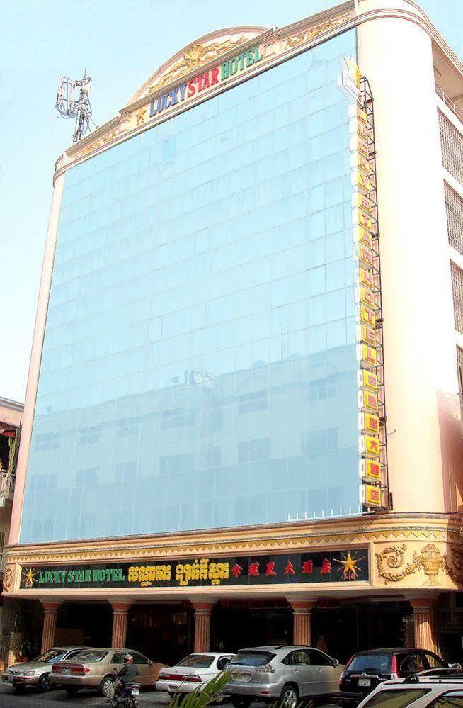 Lucky Star 2 Hotel Phnom Penh Exterior foto